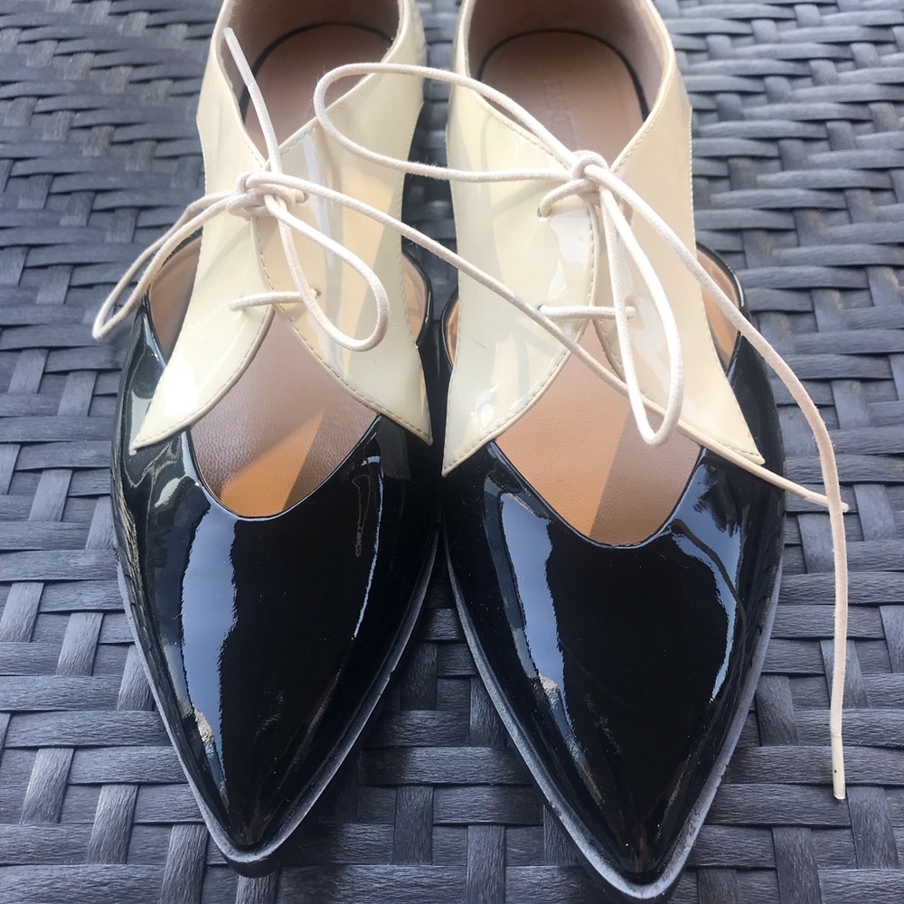 Ladies Armani shoes for sale - brand new, size 36